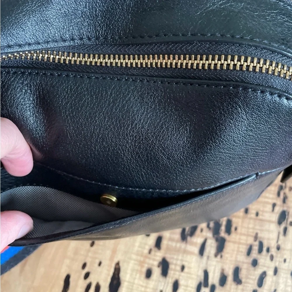 Fossil Black Quilted Crossbody Bag with Multicolor Strap - Picture 11 of 13